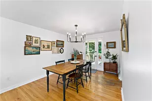 1040 Cork Dr, Bethel Park, PA 15102 - Photo 4