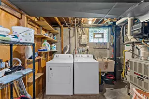 1040 Cork Dr, Bethel Park, PA 15102 - Photo 20