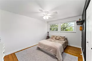 1040 Cork Dr, Bethel Park, PA 15102 - Photo 14