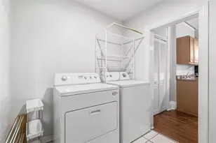 31 Eleanor St, Pittsburgh, PA 15203 - Photo 12