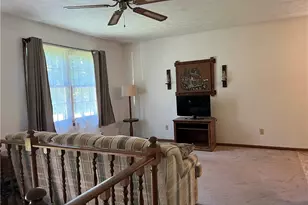 235 Airport Rd, Pine Township, PA 16127 - Photo 12