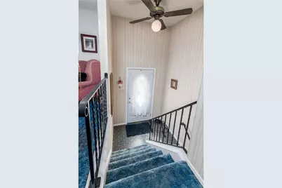 3061 Dividend Dr, South Franklin, PA 15301 - Photo 4