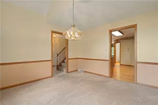 8214 Marquis Dr, Pittsburgh, PA 15237 - Photo 14