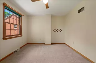 8214 Marquis Dr, Pittsburgh, PA 15237 - Photo 22