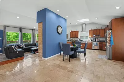 3466 Ridgewood Dr, Pittsburgh, PA 15235 - Photo 2