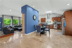 3466 Ridgewood Dr, Pittsburgh, PA 15235 - Photo 2