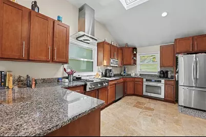 3466 Ridgewood Dr, Pittsburgh, PA 15235 - Photo 4