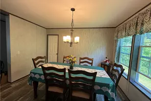 606 Ashley Dr, White Township, PA 15701 - Photo 6