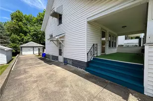 4 W Garfield Ave, New Castle, PA 16105 - Photo 2