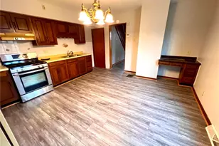 101 W Fulton St, New Castle, PA 16102 - Photo 2