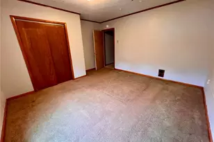 101 W Fulton St, New Castle, PA 16102 - Photo 10
