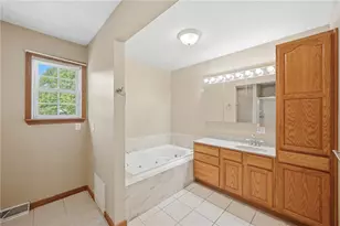 1720 Susan Ct, Hermitage, PA 16148 - Photo 18
