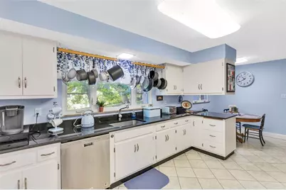 117 Schenley Dr, Peters Township, PA 15317 - Photo 2