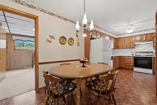 113 Westview Dr, Twp of But SW, PA 16001 - Photo 14