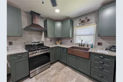 1300 Leeds Ave, Monessen, PA 15062 - Photo 4