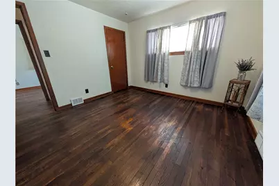1300 Leeds Ave, Monessen, PA 15062 - Photo 14