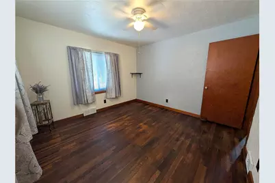 1300 Leeds Ave, Monessen, PA 15062 - Photo 16