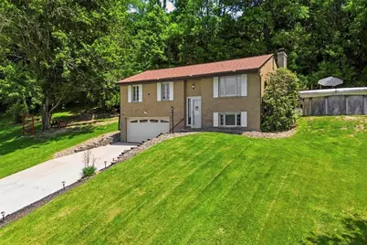 38 Lynncrest Cir, Cecil, PA 15321 - Photo 2