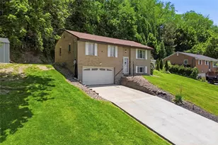 38 Lynncrest Cir, Cecil, PA 15321 - Photo 2