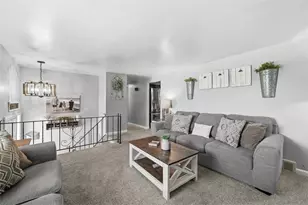 38 Lynncrest Cir, Cecil, PA 15321 - Photo 8