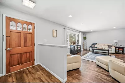 808 Fairfield Dr, Hermitage, PA 16148 - Photo 4