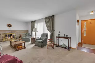 452 Center Grange Rd, Center Township, PA 15061 - Photo 6