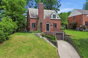 331 Atlanta Dr, Pittsburgh, PA 15228 - Photo 2