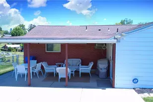 5128 Caste Dr, Pittsburgh, PA 15236 - Photo 2