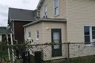 632 S 5th St, Duquesne, PA 15110 - Photo 2
