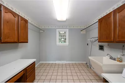 120 Mont Rd, Center Township, PA 16001 - Photo 32