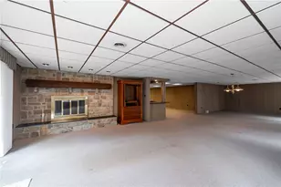 120 Mont Rd, Center Township, PA 16001 - Photo 30