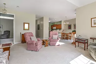 592 Monroe Blvd, New Sewickley Township, PA 15042 - Photo 8