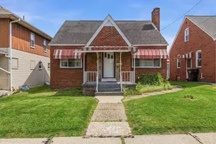 2213 McMinn St, Aliquippa, PA 15001 - Photo 1