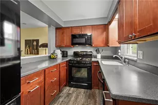 2554 B Pheasant Run Dr, Pittsburgh, PA 15090 - Photo 12