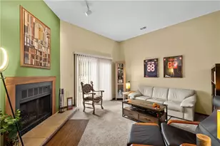 2554 B Pheasant Run Dr, Pittsburgh, PA 15090 - Photo 6