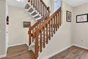 3092 Meadowbrook Ct, Hampton, PA 15044 - Photo 4