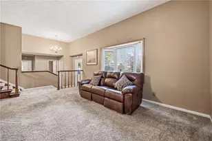 48 Bentley Ave, Hempfield Township, PA 16125 - Photo 12