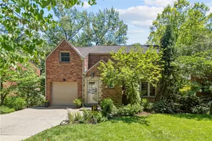 179 Inglewood Dr, Pittsburgh, PA 15228 - Photo 1