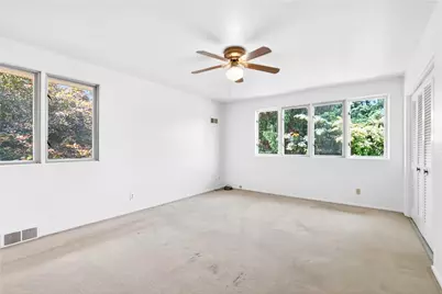 2219 Mitchell Dr, North Huntingdon, PA 15642 - Photo 32