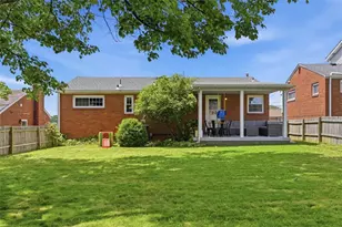 1555 Orchardview Dr, Scott Township, PA 15220 - Photo 32