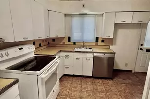 109 Lang Ct, Pittsburgh, PA 15208 - Photo 4