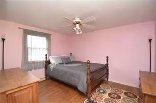 1019 Copsewood Dr, Bethel Park, PA 15102 - Photo 8
