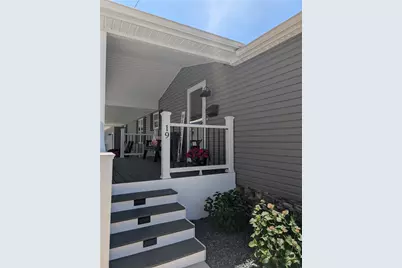 19 Thompson St, Latrobe, PA 15650 - Photo 4