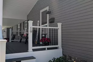 19 Thompson St, Latrobe, PA 15650 - Photo 4