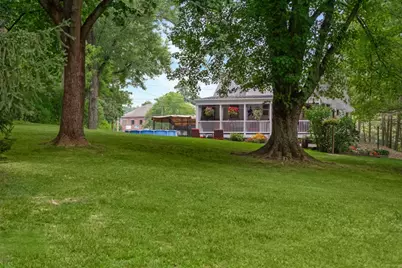 519 S Main St, Zelienople, PA 16063 - Photo 6