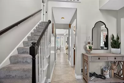 719 Marvle Valley Dr, Bethel Park, PA 15102 - Photo 22