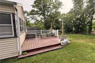 147 College Ave, Pittsburgh, PA 15239 - Photo 8
