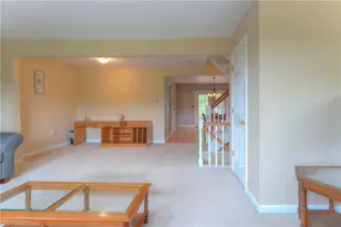106 Winston Way, Greensburg, PA 15601 - Photo 6
