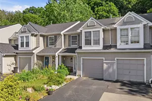 231 Commons Dr, Oakmont, PA 15139 - Photo 4