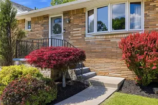3506 Valley Dr, Bethel Park, PA 15234 - Photo 4